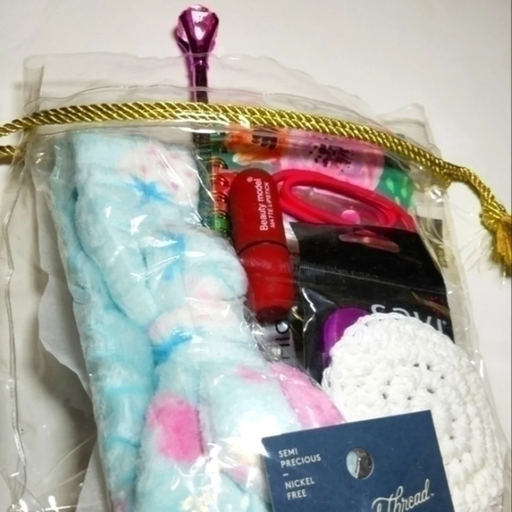 Berry Clean Your Face Accessory Bundle